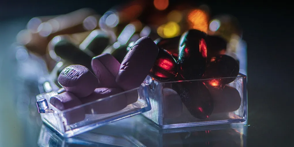 Best Multivitamin for Women 2026: Hormones, Energy & Health