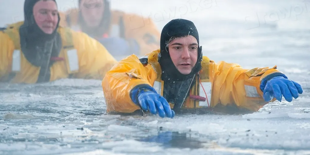 Cold Plunge vs Ice Bath: Which Is Better for Recovery?