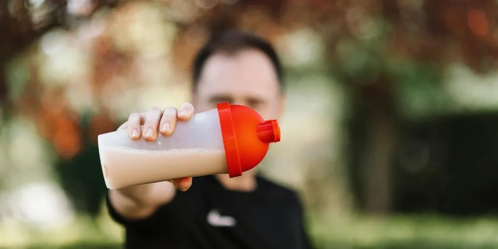 Collagen vs Whey Protein 2026: Which Should You Take?