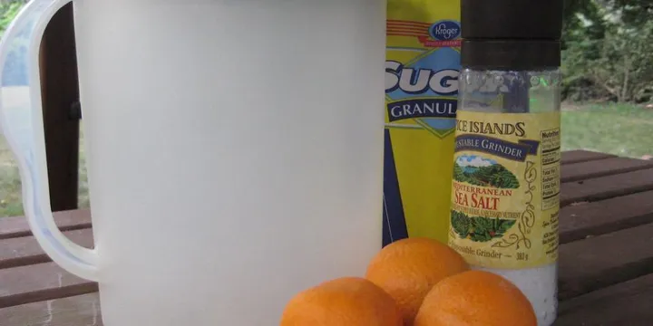 LMNT vs Liquid IV: Which Electrolyte Drink Mix Actually Works?